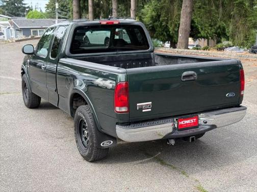 2002 Ford F-150 Short Bed 4D