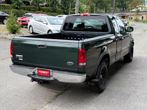 2002 Ford F-150 Short Bed 4D