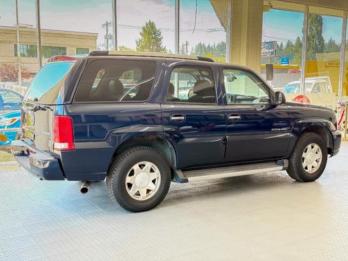 Blue 2006 Cadillac Escalade