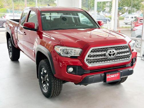 2016 Toyota Tacoma SR5