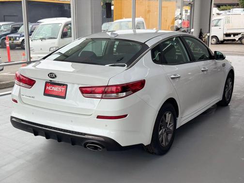 2020 Kia Optima LX