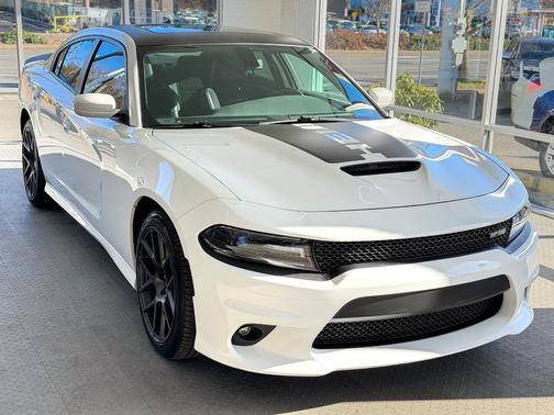 2017 Dodge Charger 
