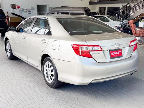 Beige 2014 Toyota Camry LE