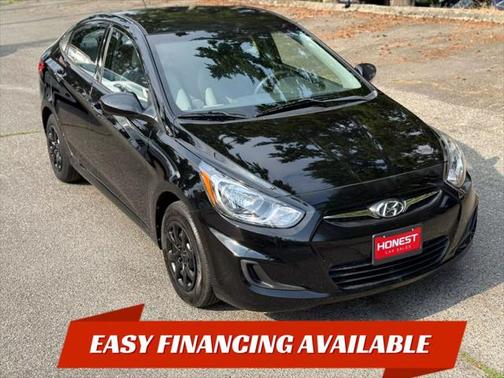 2013 Hyundai Accent SE