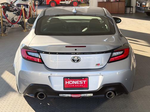 2023 Toyota GR86 Base