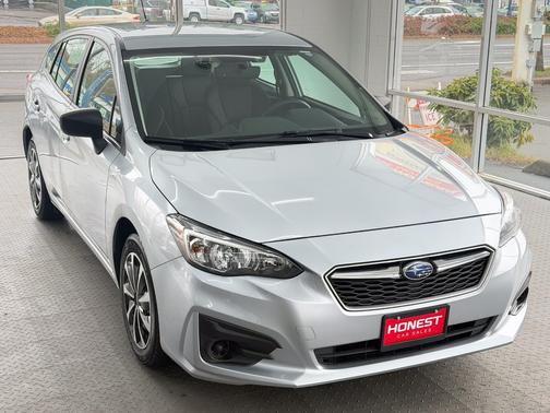 2019 Subaru Impreza 2.0i