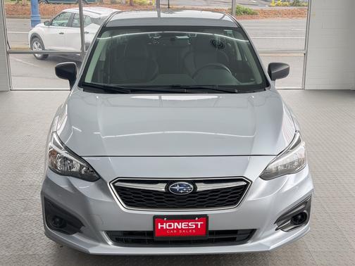 2019 Subaru Impreza 2.0i
