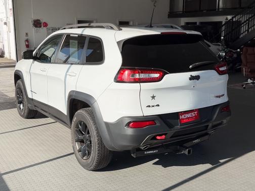 2016 Jeep Cherokee Trailhawk