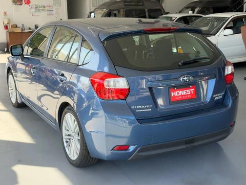 2013 Subaru Impreza 2.0i Premium