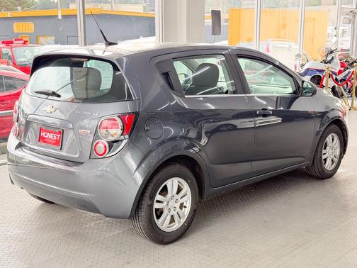 2012 Chevrolet Sonic 1LT