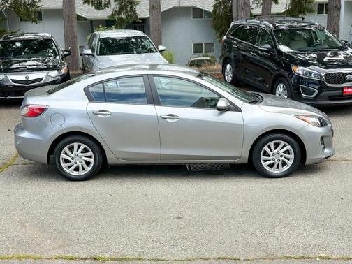 2012 Mazda Mazda3 i Touring