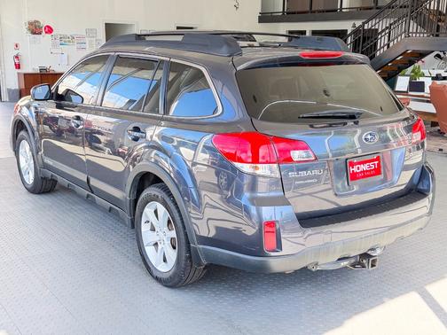Blue 2013 Subaru Outback 2.5i Premium