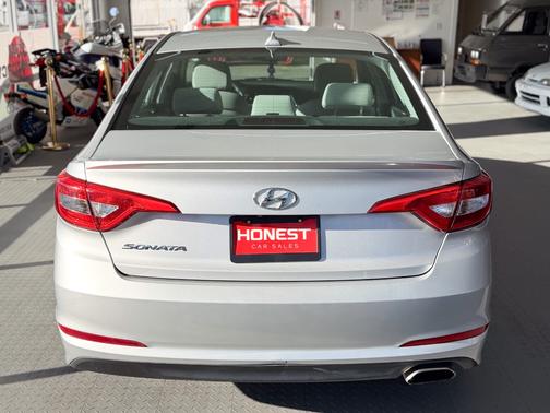 2016 Hyundai SONATA SE