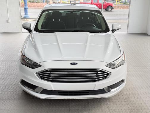 2017 Ford Fusion Hybrid SE