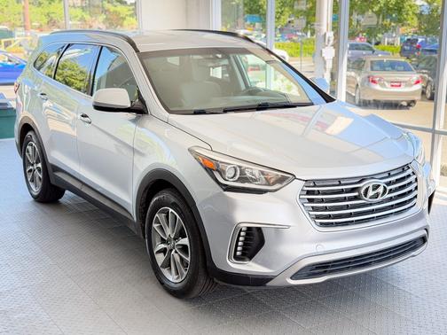 Silver 2017 Hyundai SANTA FE SE
