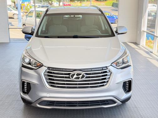 Silver 2017 Hyundai SANTA FE SE