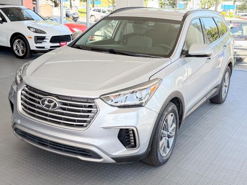 Silver 2017 Hyundai SANTA FE SE
