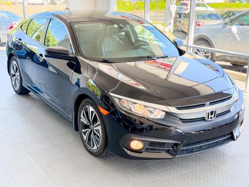 Black 2017 Honda Civic EX-L