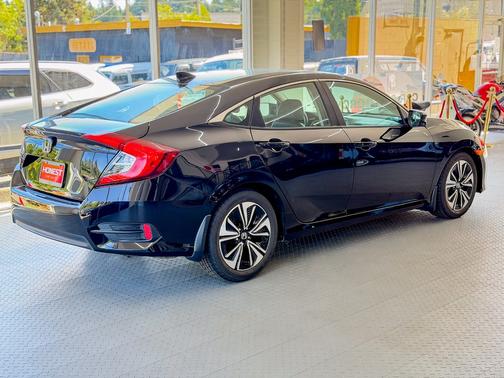 Black 2017 Honda Civic EX-L