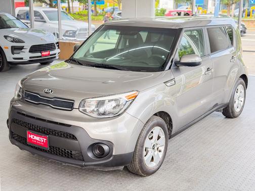 Gray 2017 Kia Soul