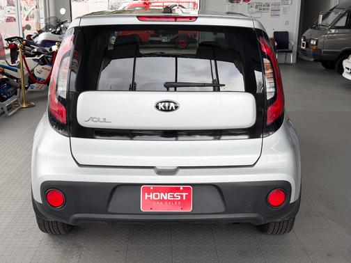 2018 Kia Soul Base