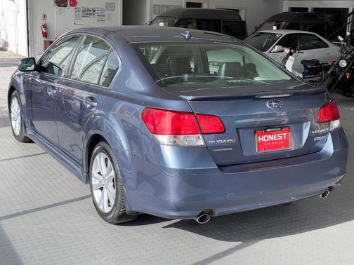 2013 Subaru Legacy 3.6R Limited