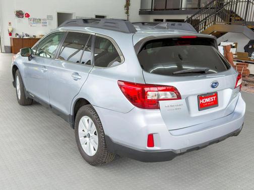 2017 Subaru Outback 2.5i Premium