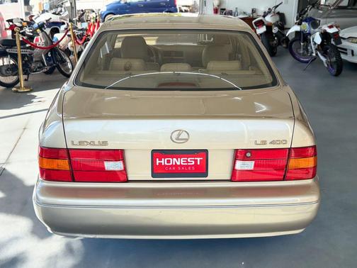 2000 Lexus LS 400 LS