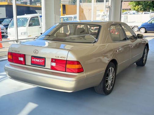 2000 Lexus LS 400 LS