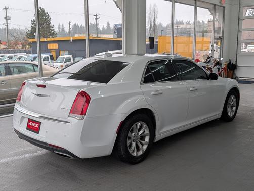 2016 Chrysler 300 Anniversary Edition