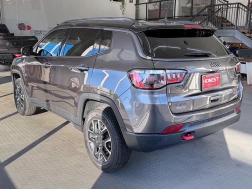 2021 Jeep Compass Trailhawk