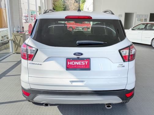 White 2018 Ford Escape SE