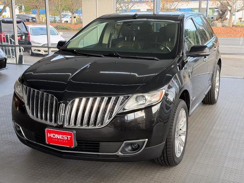 2013 Lincoln MKX Base