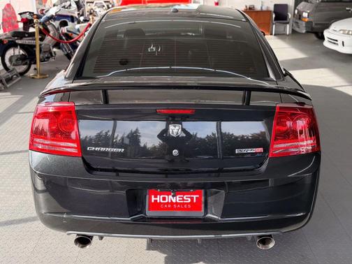 2007 Dodge Charger SRT8