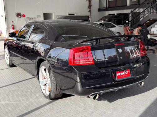 2007 Dodge Charger SRT8