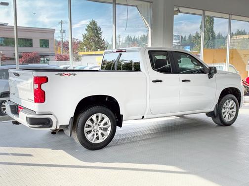 White 2023 Chevrolet Silverado 1500