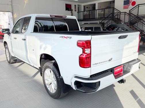 White 2023 Chevrolet Silverado 1500