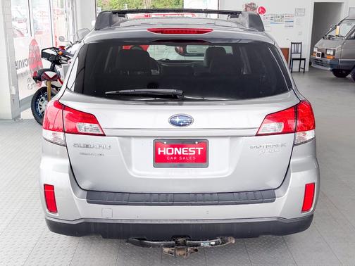 2010 Subaru Outback 2.5 i Limited