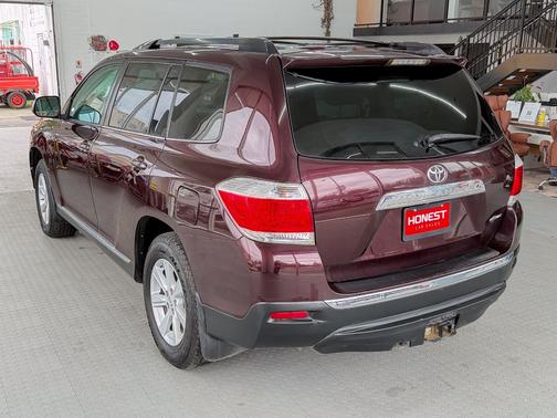 2013 Toyota Highlander Base Plus