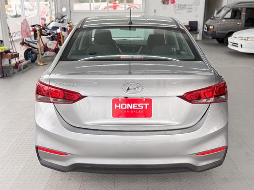 2021 Hyundai Accent SE