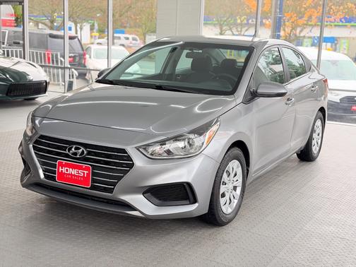 2021 Hyundai Accent SE