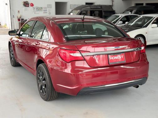 2014 Chrysler 200 LX
