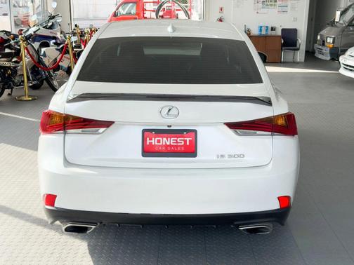 2018 Lexus IS 300 Base