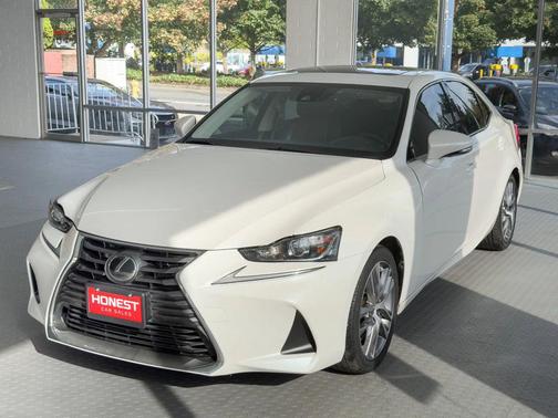 2018 Lexus IS 300 Base