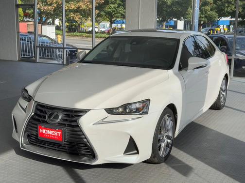 2018 Lexus IS 300 Base