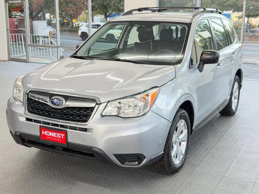 2015 Subaru Forester 2.5i