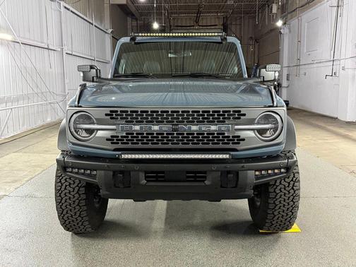Azure Gray Metallic Tri-Coat 2023 Ford Bronco Badlands