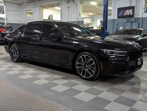 2022 BMW 750 i xDrive