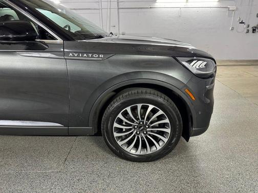 Magnetic Gray Metallic 2020 Lincoln Aviator Reserve AWD