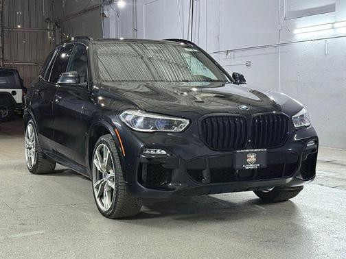 2021 BMW X5 M50i